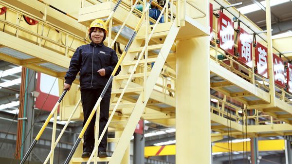 河南省礦山起重機(jī)有限公司 河南省礦山起重機(jī)有限公司