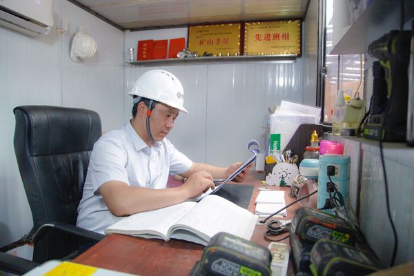 河南省礦山起重機(jī)有限公司